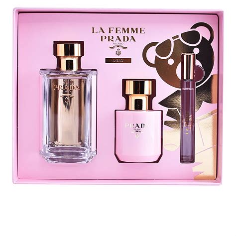 prix parfum prada femme|prada la femme gift set.